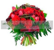 BOUQUET WITH ROSES AND TULIPS